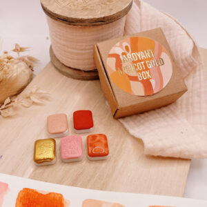 APRICOT GOLD BOX